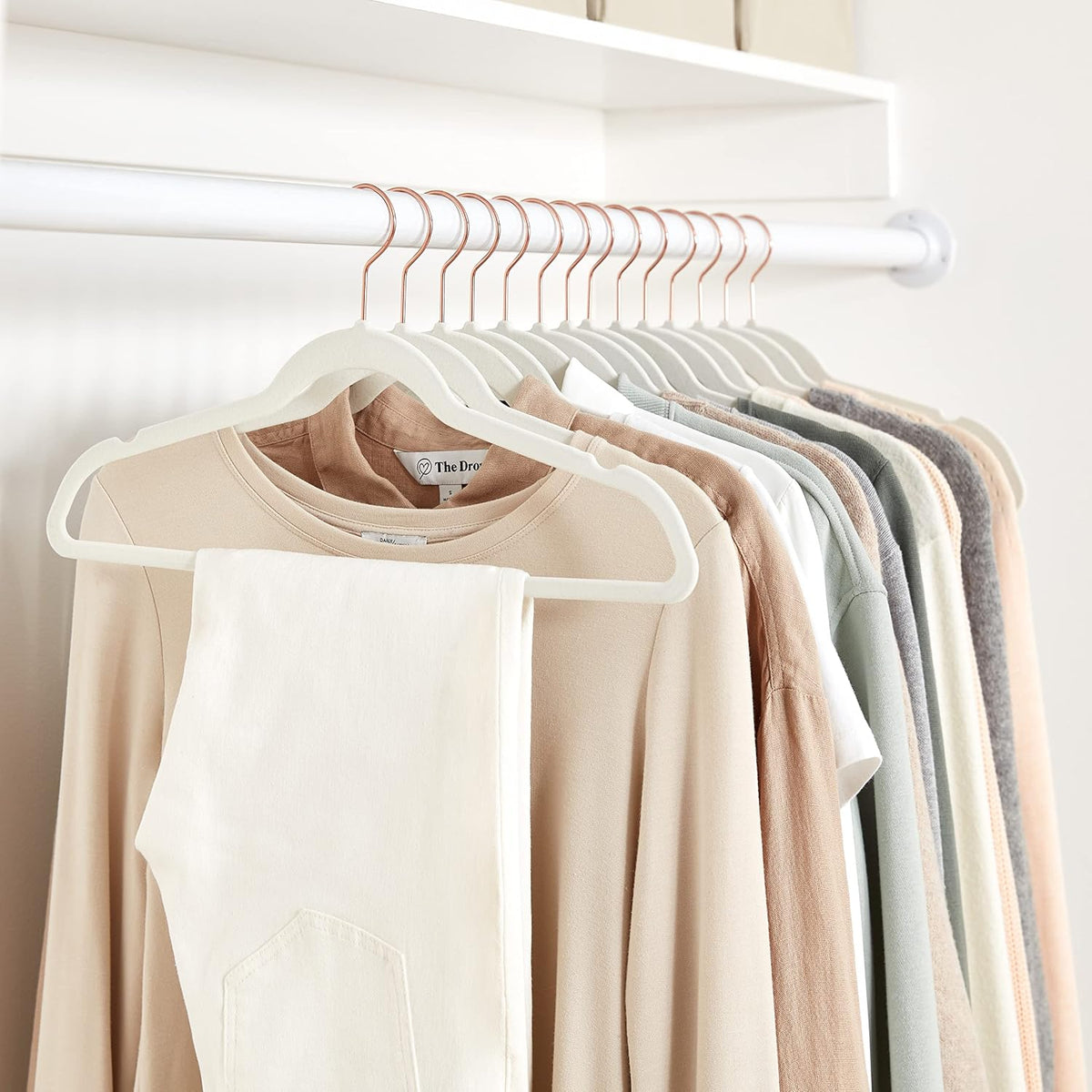 Slim Velvet Non-Slip Hangers – 50 Pack